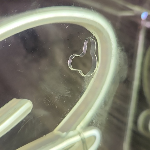 EUC Lighted up CHEERS Plug in white light Sign 11 3/5" w x 5 3/4" T - Picture 4 of 4